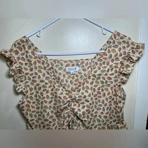 Mod Cloth Molly Bracken Size Large Cream Gold Foil Ruffle Fall V-Neck Blouse - Picture 6 of 12